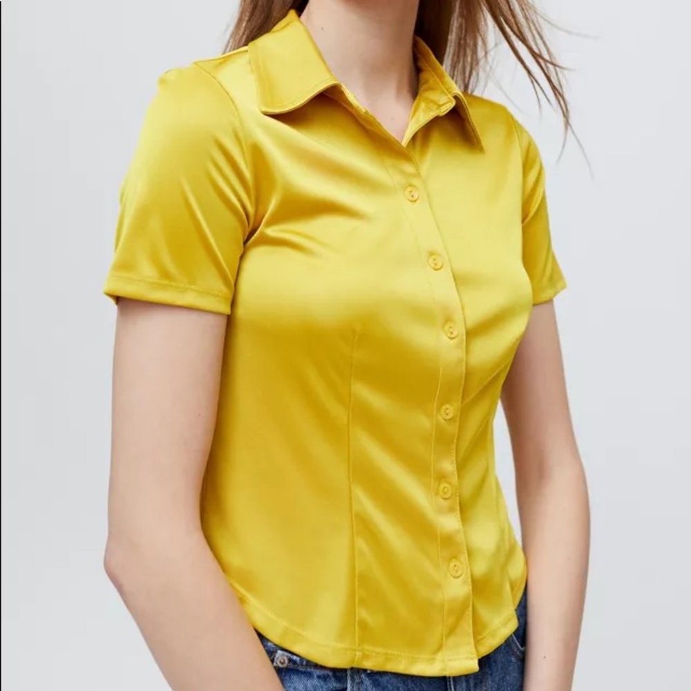 UO Satin Short Sleeve Button-Up Shirt